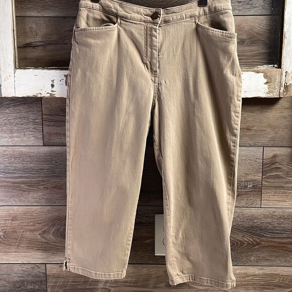 Bill Blass Petite Jeanswear Stretch Capri Jeans, Ladies Size 10P, Tan - Picture 2 of 6